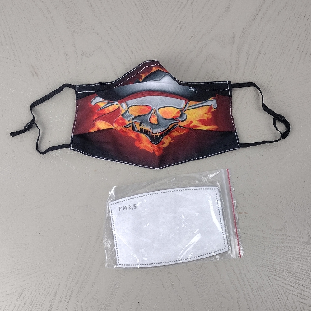 Pirates Face Mask - Picture 1 of 2